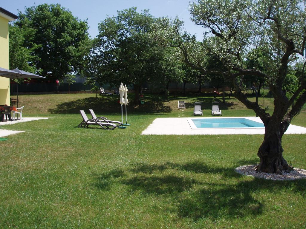 Villanova Apartments 포레치 객실 사진