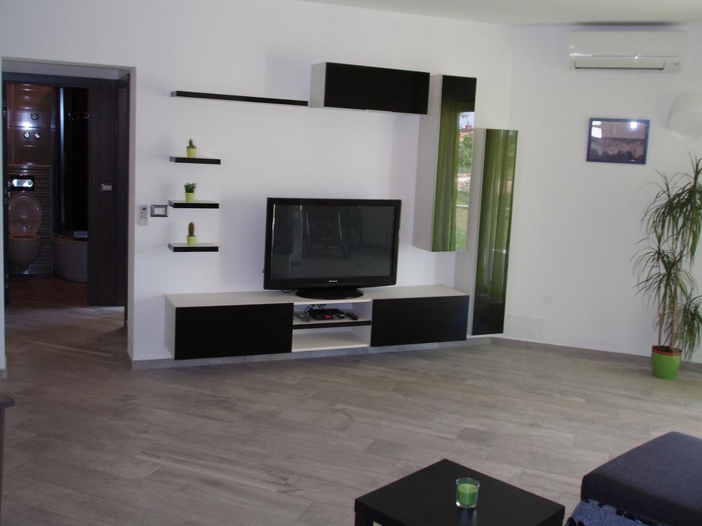 Villanova Apartments 포레치 객실 사진