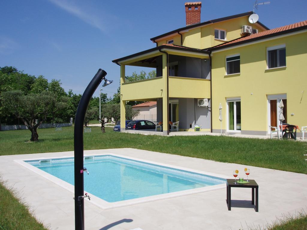 Villanova Apartments 포레치 외부 사진